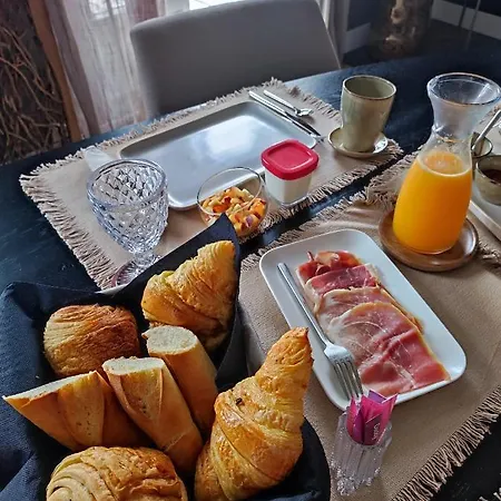Guest house Le Clos Des Crins 3*